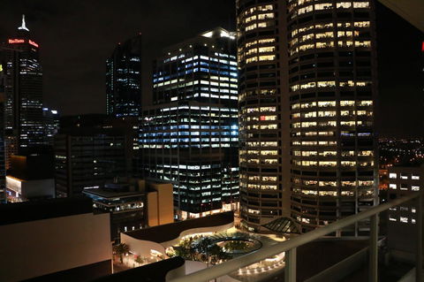 Centre Of Perth Whole Apartment W/view&spa&pool&wifi - New Castle Tourism 15