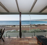 Canal Rocks Beachfront Apartments - Newcastle Accommodation