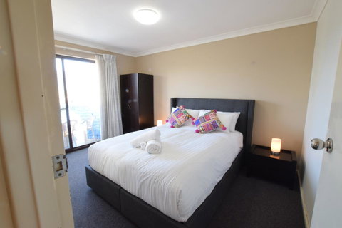 West Beach Lagoon 123 - Location & Views!!! - Newcastle Accommodation 3
