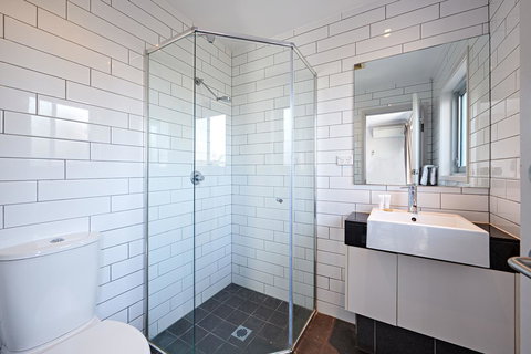 Nomads Byron Bay Backpackers - New Castle Tourism 42