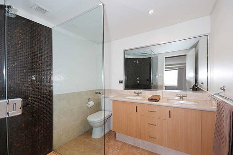Ocean View-breath Taking Views, Amazing Facilities - Newcastle Accommodation 18