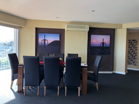 Ocean View-breath Taking Views, Amazing Facilities - Newcastle Accommodation 15