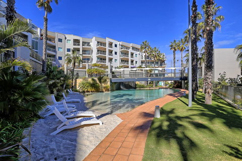 Ocean View-breath Taking Views, Amazing Facilities - Newcastle Accommodation 0