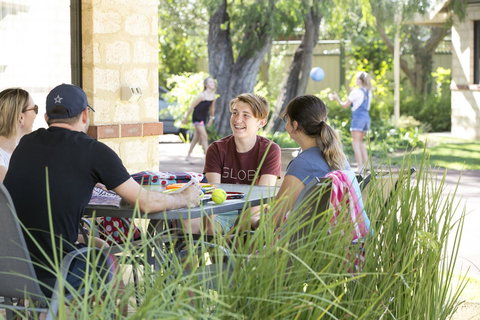 Amalfi Resort - Newcastle Accommodation 43