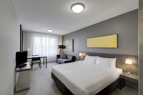 Punthill Norwest - Newcastle Accommodation 7