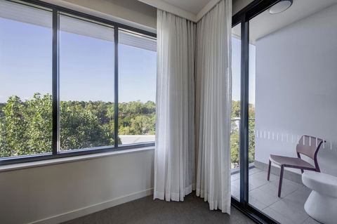Punthill Norwest - Newcastle Accommodation 2