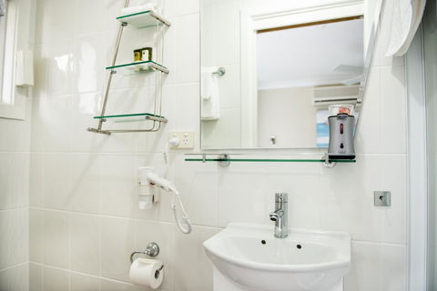 Nelson Bay Bed & Breakfast - New Castle Tourism 25