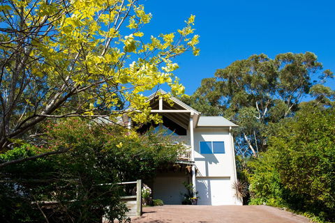 Nelson Bay Bed & Breakfast - New Castle Tourism 1