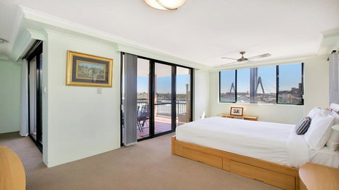 Darling Harbor Apartment - Newcastle Accommodation 0