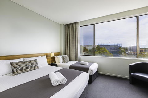 Metro Hotel Miranda - New Castle Tourism 19