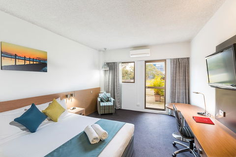 Metro Hotel Miranda - New Castle Tourism 24