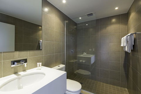 Metro Hotel Miranda - New Castle Tourism 21