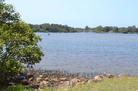 Sundial Holiday Units - Newcastle Accommodation 14