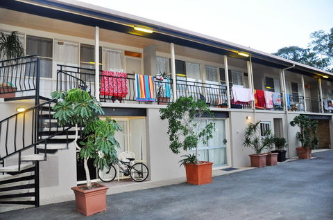 Sundial Holiday Units - Newcastle Accommodation 0