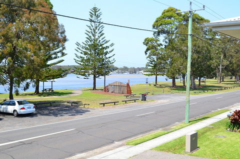 Sundial Holiday Units - Newcastle Accommodation 10