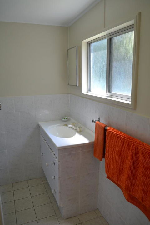 Sundial Holiday Units - Newcastle Accommodation 24