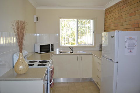 Sundial Holiday Units - Newcastle Accommodation 20