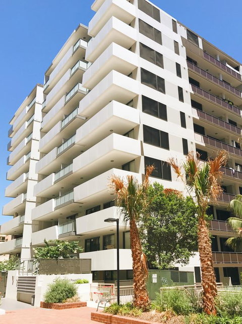 Modern & Cosy 2-Bedroom Apartment Hornsby - New Castle Tourism 1