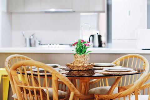 Modern & Cosy 2-Bedroom Apartment Hornsby - New Castle Tourism 7