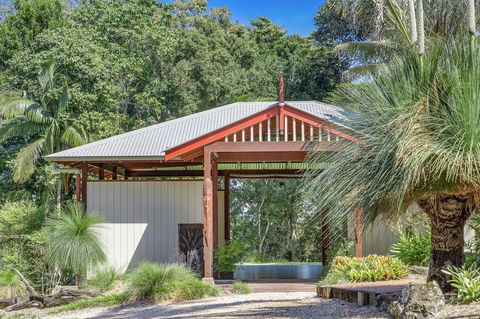 Byron Hinterland Villas - New Castle Tourism 5