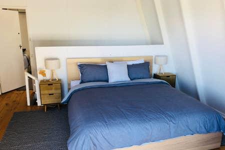 Little Blue Beach House - New Castle Tourism 4