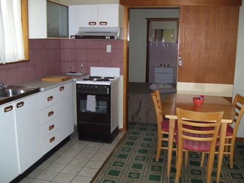 Glenwood Tourist Park & Motel - Newcastle Accommodation 9