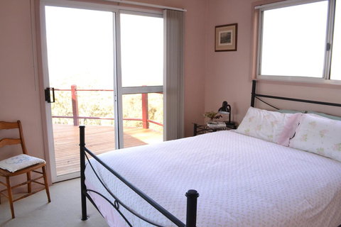 Bundle Hill Cottages - Newcastle Accommodation 27