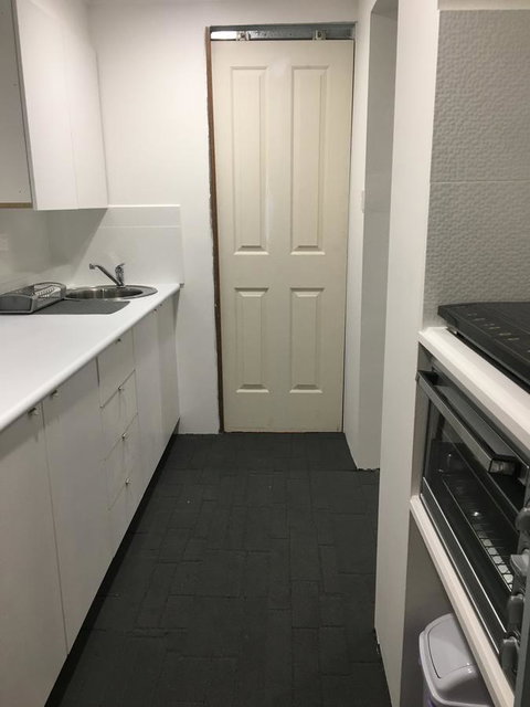 Arena Blanca Studio Apartment - Newcastle Accommodation 4