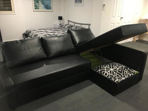 Arena Blanca Studio Apartment - Newcastle Accommodation 13