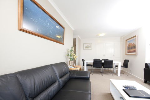 Sails Apartments - New Castle Tourism 14