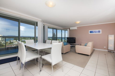 Sails Apartments - New Castle Tourism 4