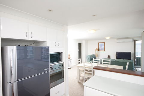 Sails Apartments - New Castle Tourism 17