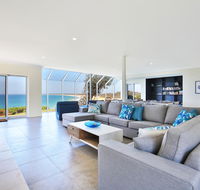 Neptune - Absolute Beachfront - New Castle Tourism