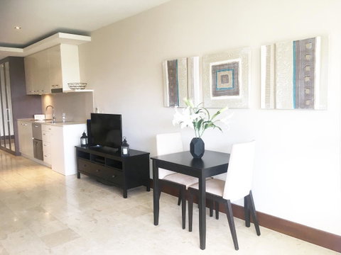 Santai 321 Beachside Studio - Newcastle Accommodation 6