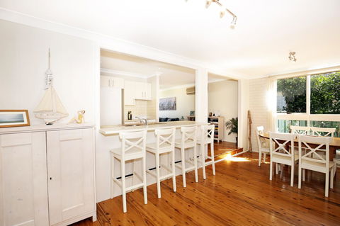 Hayes Beach House I Award Winner I 4 Mins To Beach - New Castle Tourism 11