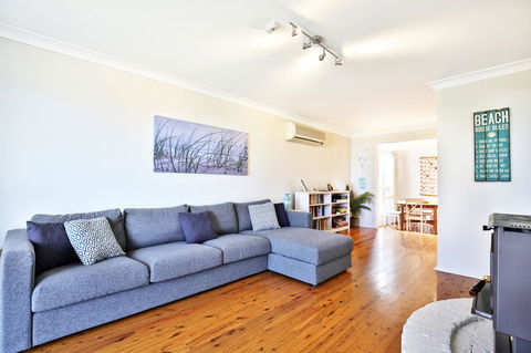 Hayes Beach House I Award Winner I 4 Mins To Beach - New Castle Tourism 9