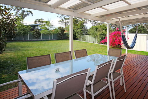 Hayes Beach House I Award Winner I 4 Mins To Beach - New Castle Tourism 1