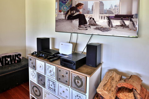 Terara Riverside Retreat - Newcastle Accommodation 7