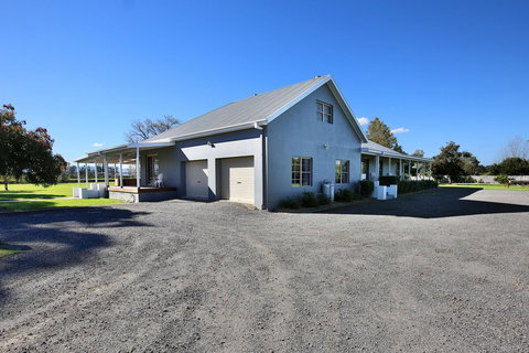 Terara Riverside Retreat - Newcastle Accommodation 43