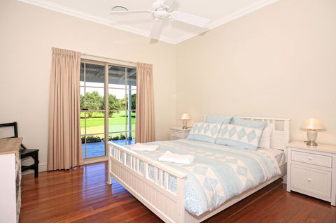 Terara Riverside Retreat - Newcastle Accommodation 11