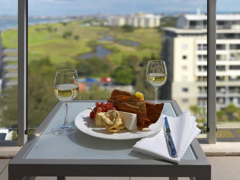 Sage Hotel Wollongong - New Castle Tourism 8