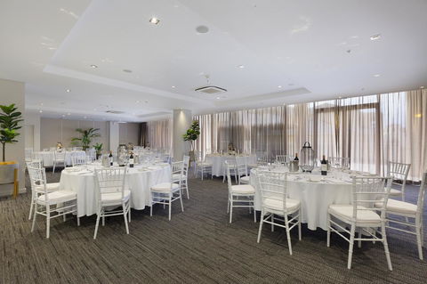 Sage Hotel Wollongong - New Castle Tourism 32
