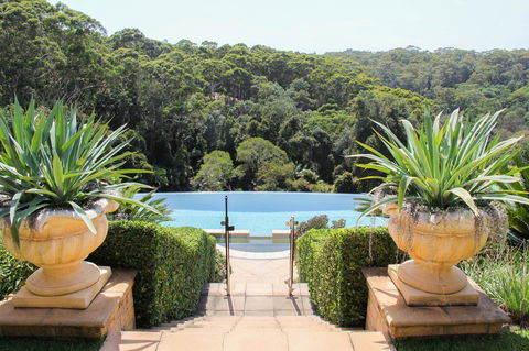 The Outlook Cabana - Newcastle Accommodation 11