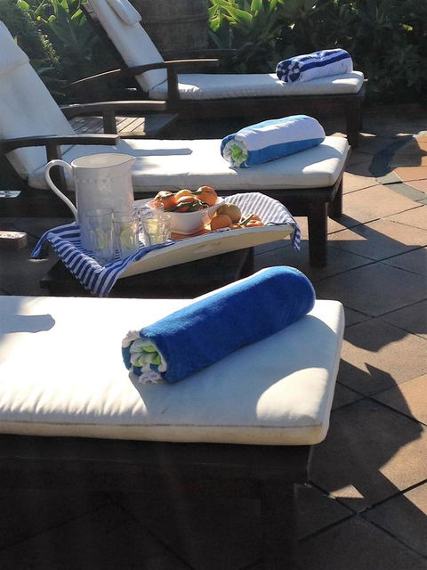 The Outlook Cabana - Newcastle Accommodation 15