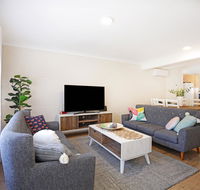 Abode  Culburra - Pet Friendly - 4 Mins to Beach - New Castle Tourism