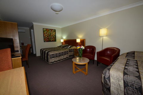 Winning Post Motor Inn - New Castle Tourism 20