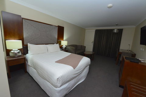 Winning Post Motor Inn - New Castle Tourism 19