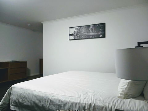 Winning Post Motor Inn - New Castle Tourism 4