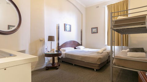 Woolbrokers Hotel - New Castle Tourism 28