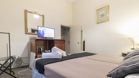 Woolbrokers Hotel - New Castle Tourism 32